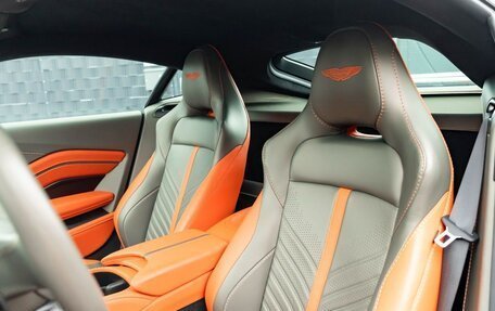 Aston Martin V12 Vantage, 2022 год, 22 970 000 рублей, 10 фотография
