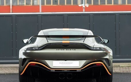Aston Martin V12 Vantage, 2022 год, 22 970 000 рублей, 9 фотография