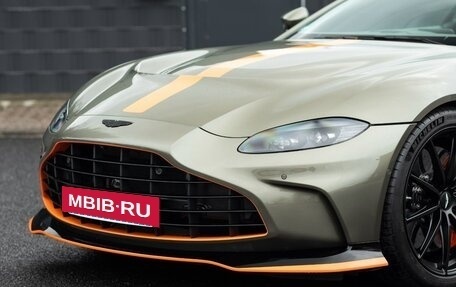 Aston Martin V12 Vantage, 2022 год, 22 970 000 рублей, 3 фотография