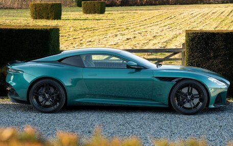Aston Martin DBS III, 2022 год, 21 480 000 рублей, 5 фотография