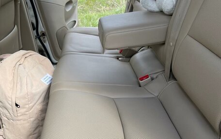 Toyota Land Cruiser Prado 120 рестайлинг, 2007 год, 2 200 000 рублей, 13 фотография