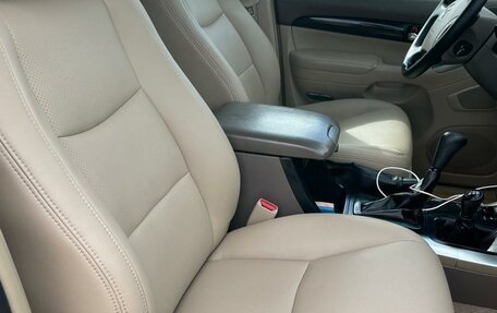 Toyota Land Cruiser Prado 120 рестайлинг, 2007 год, 2 200 000 рублей, 12 фотография