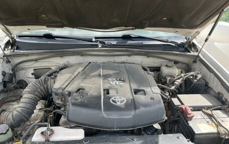Toyota Land Cruiser Prado 120 рестайлинг, 2007 год, 2 200 000 рублей, 19 фотография