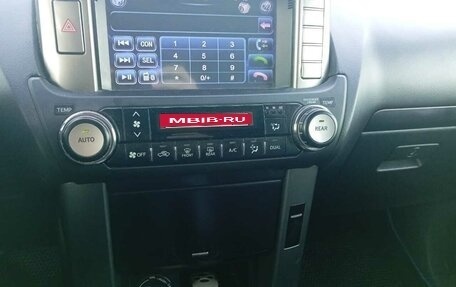 Toyota Land Cruiser Prado 150 рестайлинг 2, 2011 год, 2 520 000 рублей, 9 фотография