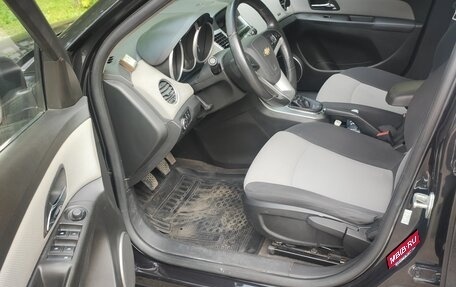 Chevrolet Cruze II, 2011 год, 729 000 рублей, 3 фотография