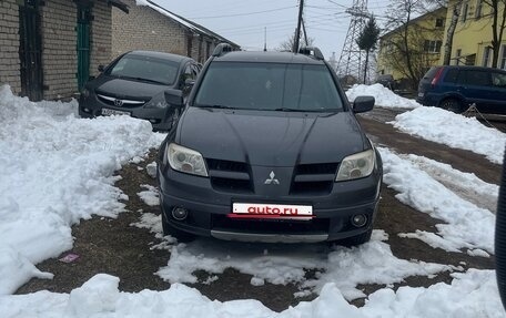 Mitsubishi Outlander III рестайлинг 3, 2007 год, 650 000 рублей, 1 фотография