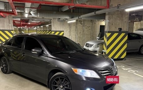 Toyota Camry, 2010 год, 999 000 рублей, 2 фотография