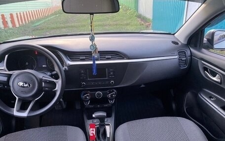 KIA Rio IV, 2020 год, 2 000 000 рублей, 2 фотография