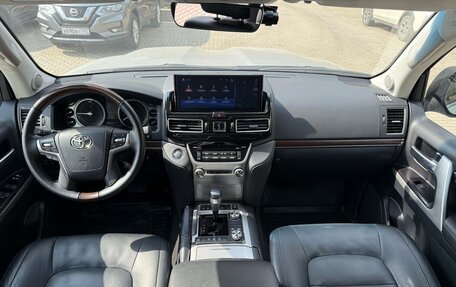 Toyota Land Cruiser 200, 2020 год, 8 900 000 рублей, 5 фотография