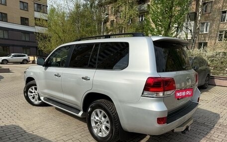 Toyota Land Cruiser 200, 2020 год, 8 900 000 рублей, 3 фотография