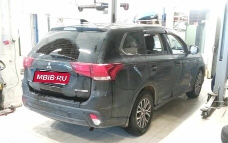 Mitsubishi Outlander III рестайлинг 3, 2017 год, 1 418 000 рублей, 3 фотография