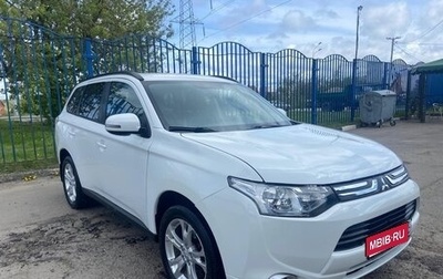 Mitsubishi Outlander III рестайлинг 3, 2013 год, 1 500 000 рублей, 1 фотография