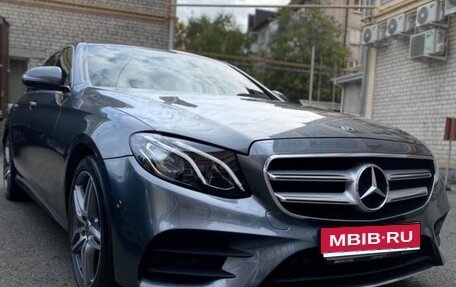 Mercedes-Benz E-Класс, 2019 год, 3 900 000 рублей, 1 фотография