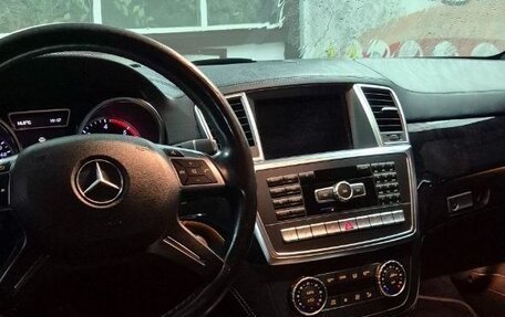 Mercedes-Benz GL-Класс, 2014 год, 3 500 000 рублей, 16 фотография
