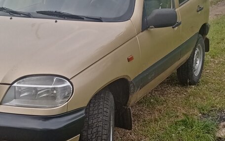 Chevrolet Niva I рестайлинг, 2004 год, 285 000 рублей, 3 фотография