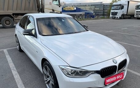 BMW 3 серия, 2012 год, 1 650 000 рублей, 10 фотография