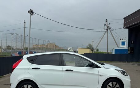 Hyundai Solaris II рестайлинг, 2012 год, 880 000 рублей, 2 фотография