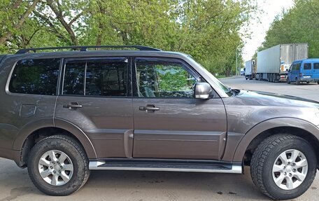 Mitsubishi Pajero IV, 2012 год, 2 100 000 рублей, 3 фотография