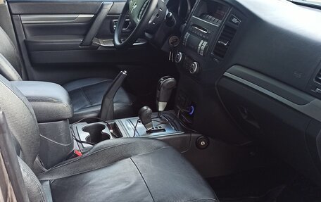 Mitsubishi Pajero IV, 2012 год, 2 100 000 рублей, 18 фотография