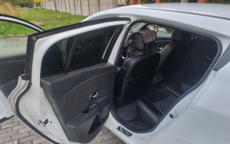 Renault Megane III, 2013 год, 950 000 рублей, 11 фотография