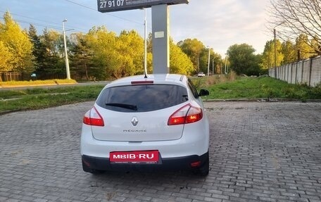 Renault Megane III, 2013 год, 950 000 рублей, 3 фотография