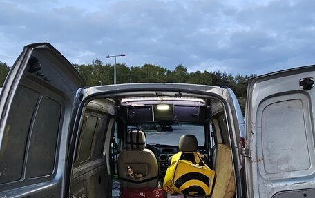 Renault Kangoo II рестайлинг, 2004 год, 280 000 рублей, 6 фотография