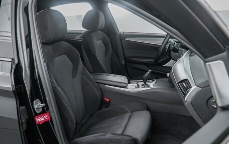 BMW 5 серия, 2018 год, 3 847 000 рублей, 8 фотография