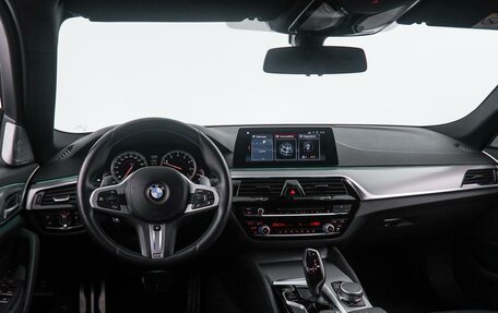 BMW 5 серия, 2018 год, 3 847 000 рублей, 6 фотография