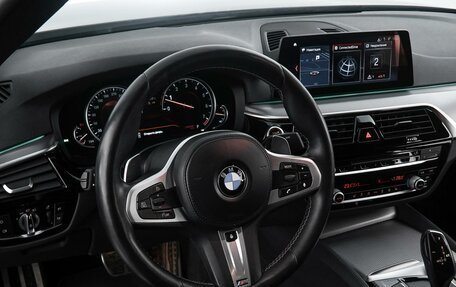 BMW 5 серия, 2018 год, 3 847 000 рублей, 12 фотография