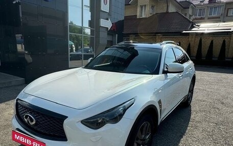 Infiniti FX II, 2013 год, 2 499 000 рублей, 6 фотография