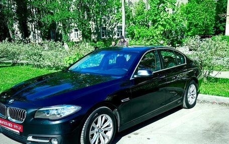 BMW 5 серия, 2014 год, 2 100 000 рублей, 2 фотография