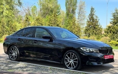 BMW 3 серия, 2019 год, 3 500 000 рублей, 1 фотография