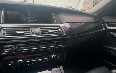 BMW 5 серия, 2013 год, 2 400 000 рублей, 10 фотография
