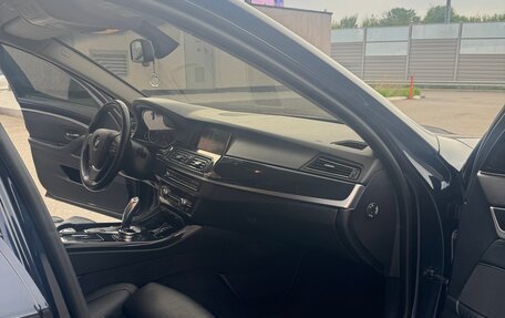 BMW 5 серия, 2013 год, 2 400 000 рублей, 19 фотография