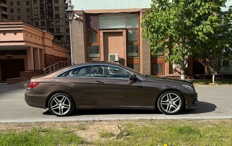 Mercedes-Benz E-Класс, 2013 год, 2 150 000 рублей, 8 фотография