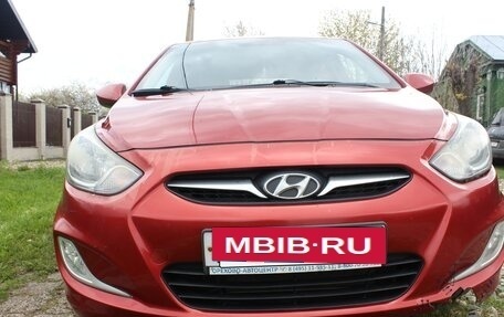 Hyundai Solaris II рестайлинг, 2011 год, 500 000 рублей, 8 фотография