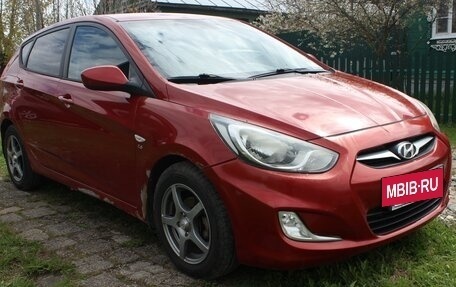 Hyundai Solaris II рестайлинг, 2011 год, 500 000 рублей, 17 фотография