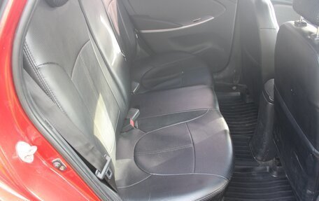 Hyundai Solaris II рестайлинг, 2011 год, 500 000 рублей, 26 фотография
