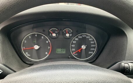 Ford Focus II рестайлинг, 2005 год, 299 000 рублей, 17 фотография