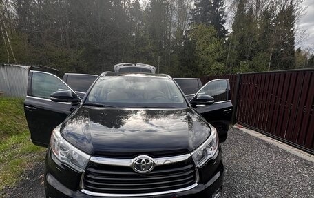 Toyota Highlander III, 2014 год, 3 800 000 рублей, 1 фотография