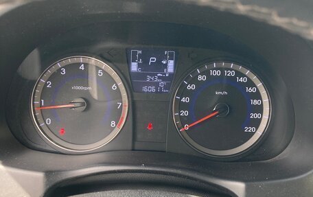 Hyundai Solaris II рестайлинг, 2015 год, 1 100 000 рублей, 12 фотография