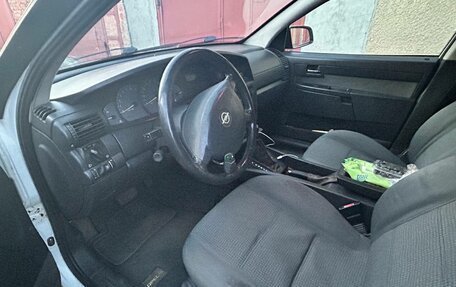 Opel Omega B, 2000 год, 185 000 рублей, 2 фотография