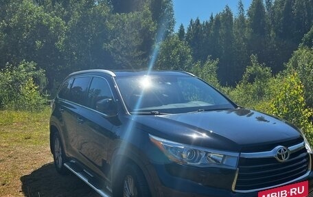 Toyota Highlander III, 2014 год, 3 800 000 рублей, 12 фотография