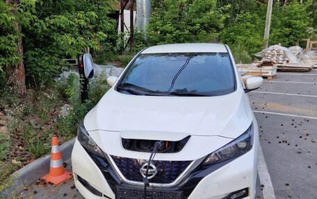Nissan Leaf II, 2018 год, 1 800 000 рублей, 8 фотография