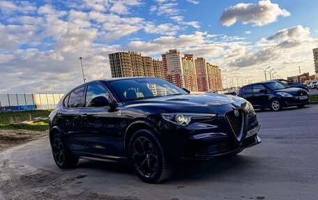 Alfa Romeo Stelvio, 2018 год, 5 690 000 рублей, 6 фотография