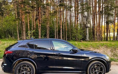 Alfa Romeo Stelvio, 2018 год, 5 690 000 рублей, 9 фотография