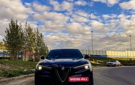Alfa Romeo Stelvio, 2018 год, 5 690 000 рублей, 7 фотография