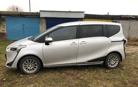 Toyota Sienta II, 2019 год, 1 650 000 рублей, 2 фотография