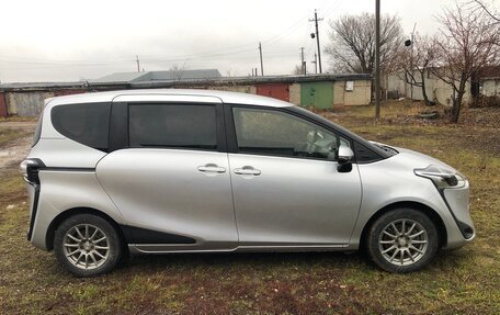 Toyota Sienta II, 2019 год, 1 650 000 рублей, 6 фотография