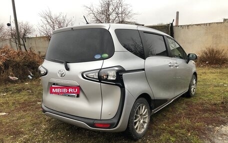Toyota Sienta II, 2019 год, 1 650 000 рублей, 5 фотография